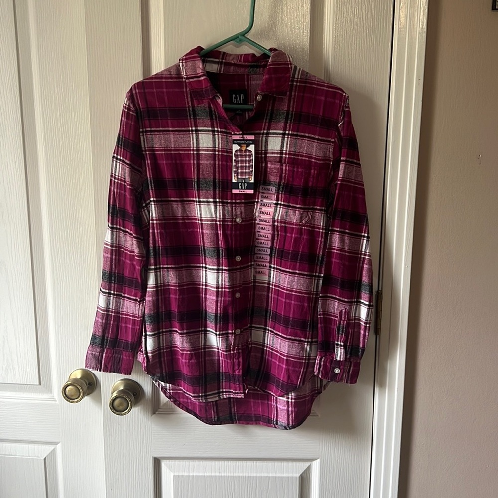 Gap pink plaid shirt